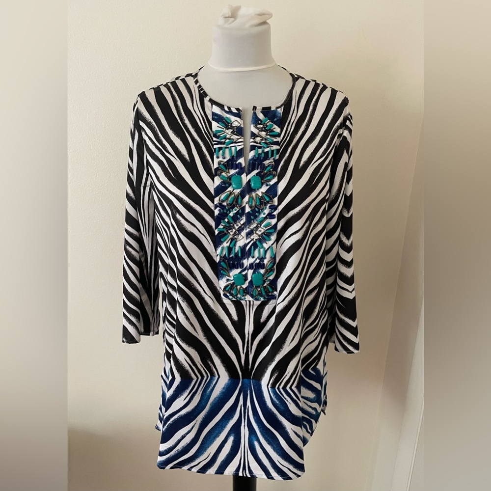 SOLD - Chico's Black Label Women Tunic Top 1 (S) Beaded 3/4 Sleeves Animal Print